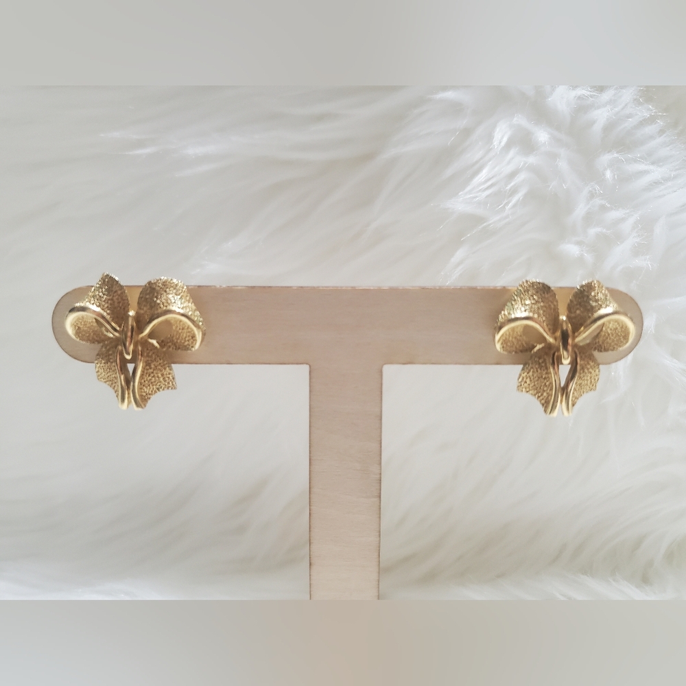 Gold Crowned Trifari Clip-on Bow  Earrings